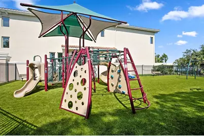 1022 Paseo Del Rio NE #1022, Saint Petersburg, FL 33702 - Photo 50