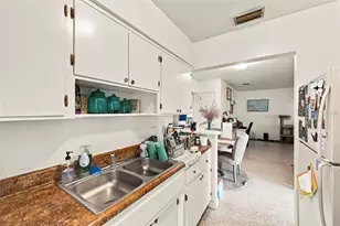 1154 Angle Rd, Dunedin, FL 34698 - Photo 8