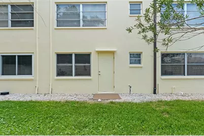 4700 Cove Circle #102, Saint Petersburg, FL 33708 - Photo 36