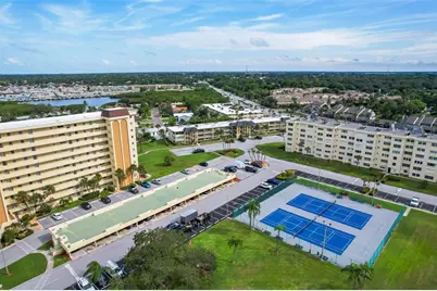 4700 Cove Circle #102, Saint Petersburg, FL 33708 - Photo 34