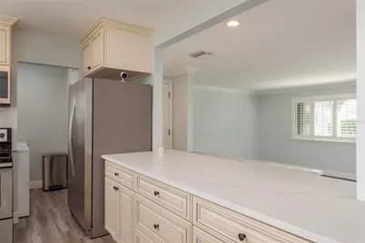 311 Island Way #101, Clearwater, FL 33767 - Photo 8