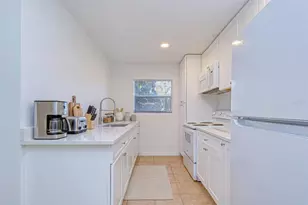 3017 49th St S, Gulfport, FL 33707 - Photo 6