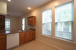 838 6th St N, Saint Petersburg, FL 33701 - Photo 10