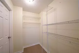 838 6th St N, Saint Petersburg, FL 33701 - Photo 16