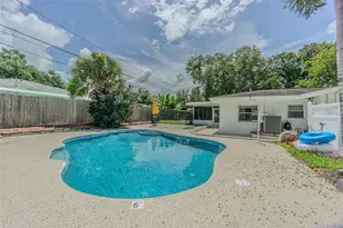 863 Bay Breeze Terrace, Largo, FL 33770 - Photo 22