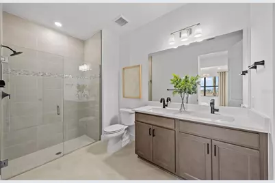 18738 Indian Rock Place, Lakewood Ranch, FL 34211 - Photo 4