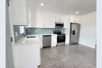 119 147th Avenue E #B, Madeira Beach, FL 33708 - Photo 4
