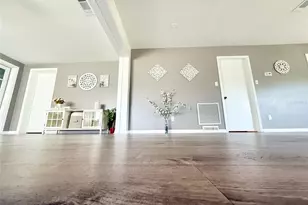102 Glen Ridge Ave, Temple Terrace, FL 33617 - Photo 8