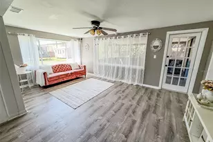 102 Glen Ridge Ave, Temple Terrace, FL 33617 - Photo 18