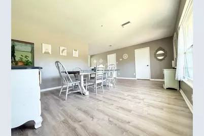 102 Glen Ridge Avenue, Temple Terrace, FL 33617 - Photo 6