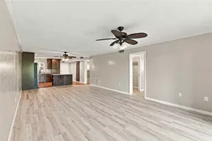 4601 Chancellor St NE, Saint Petersburg, FL 33703 - Photo 10
