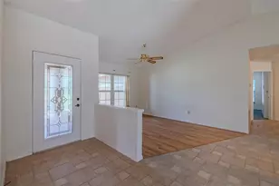 1409 Holleman, Valrico, FL 33596 - Photo 10