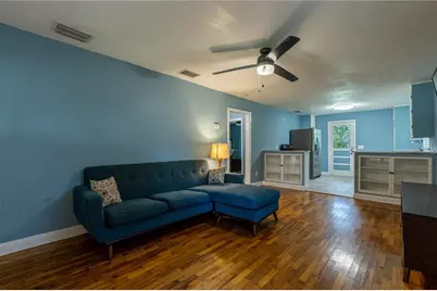 805 E Lambright Street, Tampa, FL 33604 - Photo 4