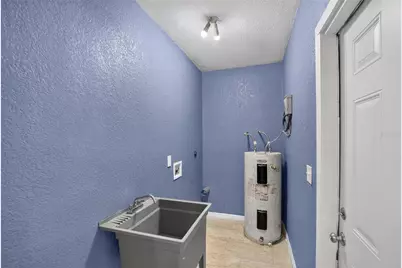 1754 27th Street S, Saint Petersburg, FL 33712 - Photo 8