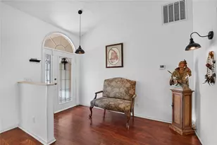 2010 River Park Ct, Valrico, FL 33596 - Photo 2