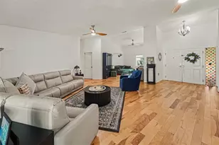 921 College Hill Dr, Clearwater, FL 33765 - Photo 16