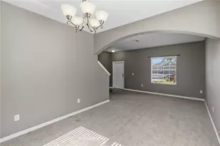 609 Tanana Fall Dr, Ruskin, FL 33570 - Photo 8