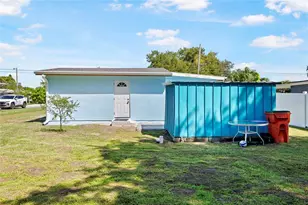 815 67th St S, Saint Petersburg, FL 33707 - Photo 32