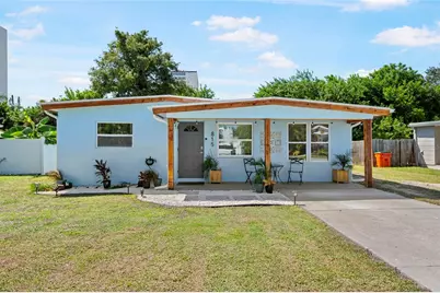 815 67th Street S, Saint Petersburg, FL 33707 - Photo 1