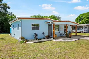 815 67th St S, Saint Petersburg, FL 33707 - Photo 10