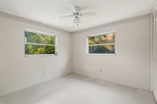 1514 Oakadia Dr W, Clearwater, FL 33764 - Photo 24