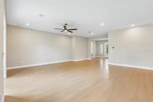 806 Lamont Pl, Temple Terrace, FL 33617 - Photo 10