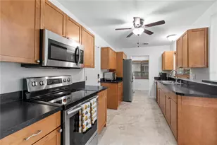 1324 Whitacre Dr, Clearwater, FL 33764 - Photo 10