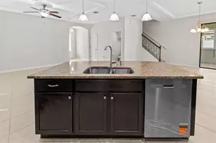 11924 Winterset Cove Dr, Riverview, FL 33579 - Photo 10