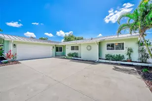 809 Jacaranda Dr, Largo, FL 33770 - Photo 1