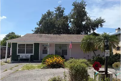 2027 27th Avenue W, Bradenton, FL 34205 - Photo 2