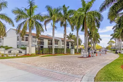 1918 Pelican Landing Boulevard #1121, Clearwater, FL 33762 - Photo 2