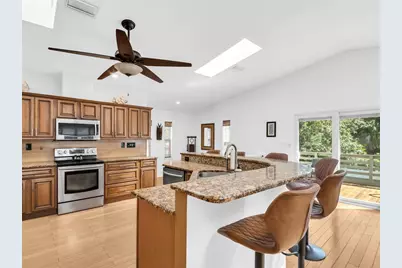 1907 Gulf Beach Boulevard, Tarpon Springs, FL 34689 - Photo 10