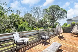 1907 Gulf Beach Blvd, Tarpon Springs, FL 34689 - Photo 38