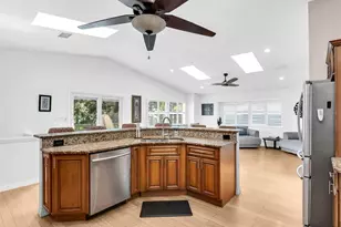 1907 Gulf Beach Blvd, Tarpon Springs, FL 34689 - Photo 8
