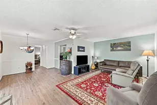 2227 Greenhaven Dr, Sun City Center, FL 33573 - Photo 16