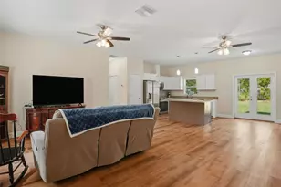 14481 Mt Ivy Rd, Weeki Wachee, FL 34614 - Photo 10