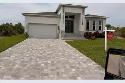 15229 Aquarius Circles, Port Charlotte, FL 33981 - Photo 10