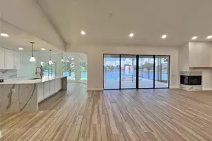 4804 Longwater Way N, Tampa, FL 33615 - Photo 16