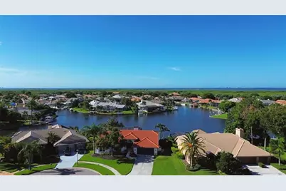 4804 Longwater Way N, Tampa, FL 33615 - Photo 8