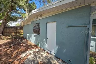 324 Golden Sands Dr, Sarasota, FL 34232 - Photo 20