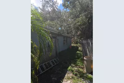 324 Golden Sands Drive, Sarasota, FL 34232 - Photo 16