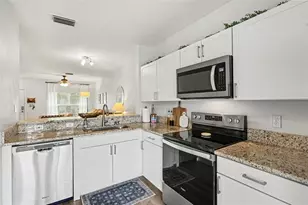 6137 Bayside Key Dr, Tampa, FL 33615 - Photo 14