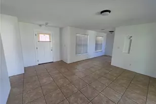 3119 60th St N, Saint Petersburg, FL 33710 - Photo 4