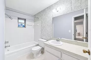 1026 W Rambla St, Tampa, FL 33612 - Photo 18