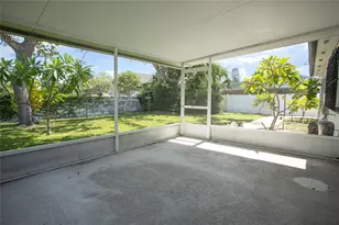 8302 Lopez Dr, Tampa, FL 33615 - Photo 4