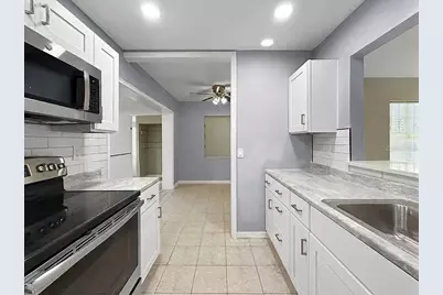 203 5th Avenue NW, Ruskin, FL 33570 - Photo 8