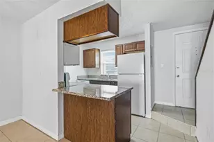 11906 Cypress Hill Cir, Tampa, FL 33626 - Photo 6