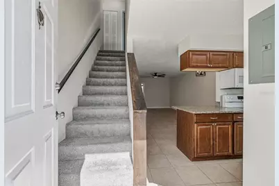 11906 Cypress Hill Circle, Tampa, FL 33626 - Photo 4