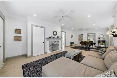 4105 18th Avenue S, Saint Petersburg, FL 33711 - Photo 6