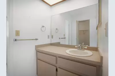 2289 Lake Forest Avenue, Spring Hill, FL 34609 - Photo 16
